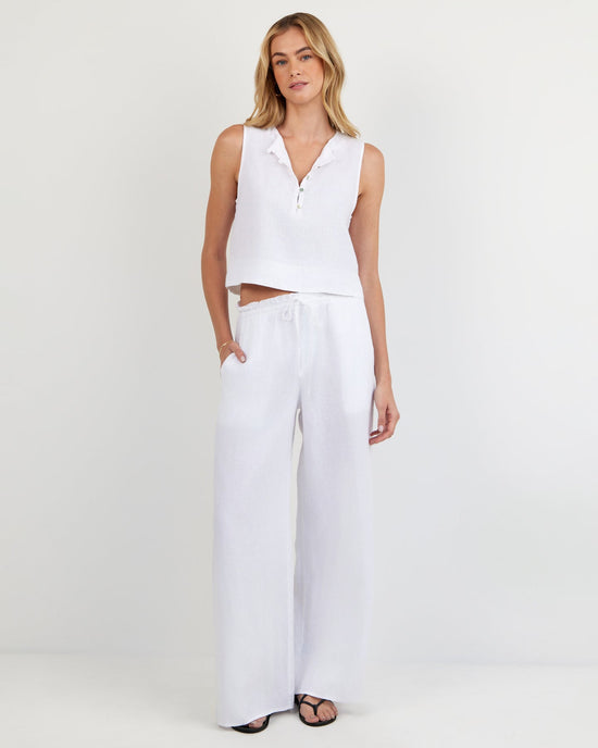 Bella Dahl Sleeveless Half Placket Top - White