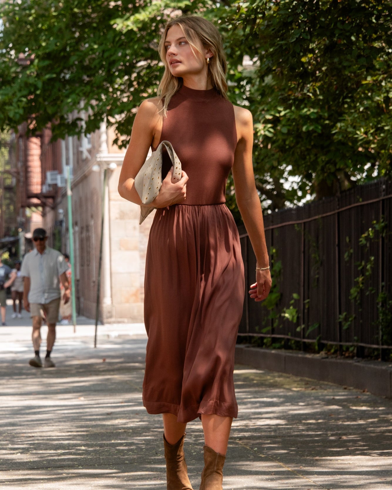 Bella DahlSleeveless Mock Neck Mixed Dress - Redwood BrownDresses