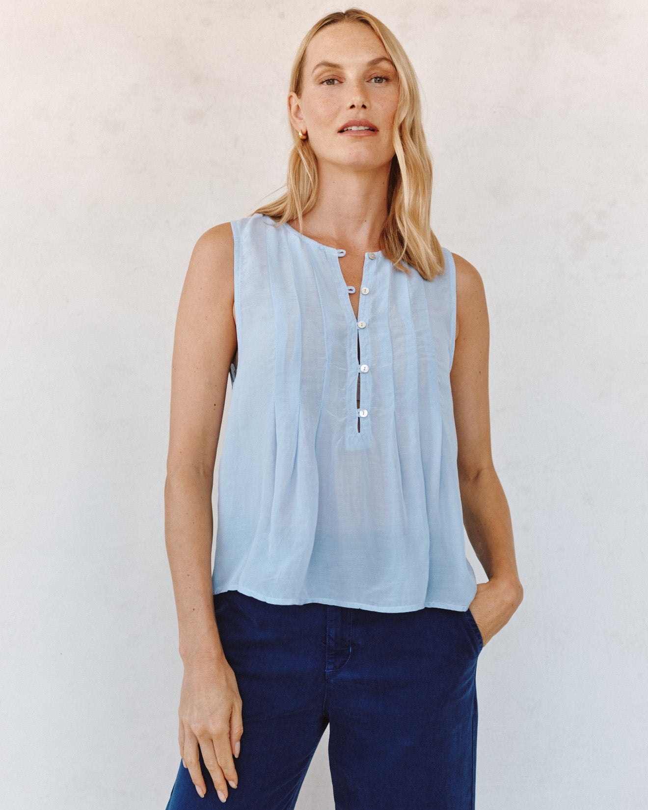 Sleeveless Pintuck Pullover - Soft Sky – Bella Dahl