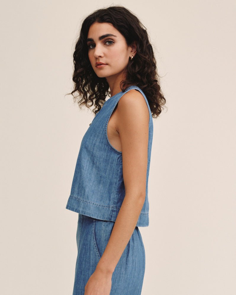 Bella DahlSleeveless Placket Pullover - Island Blue WashTops