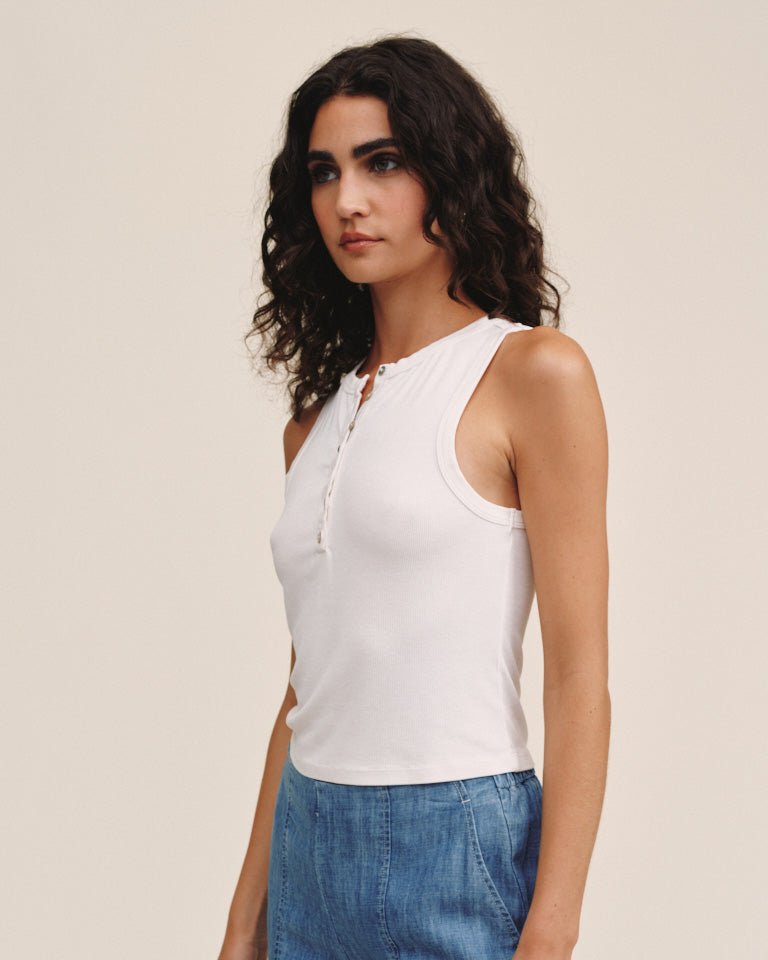 Bella DahlSleeveless Placket Top - WhiteTops