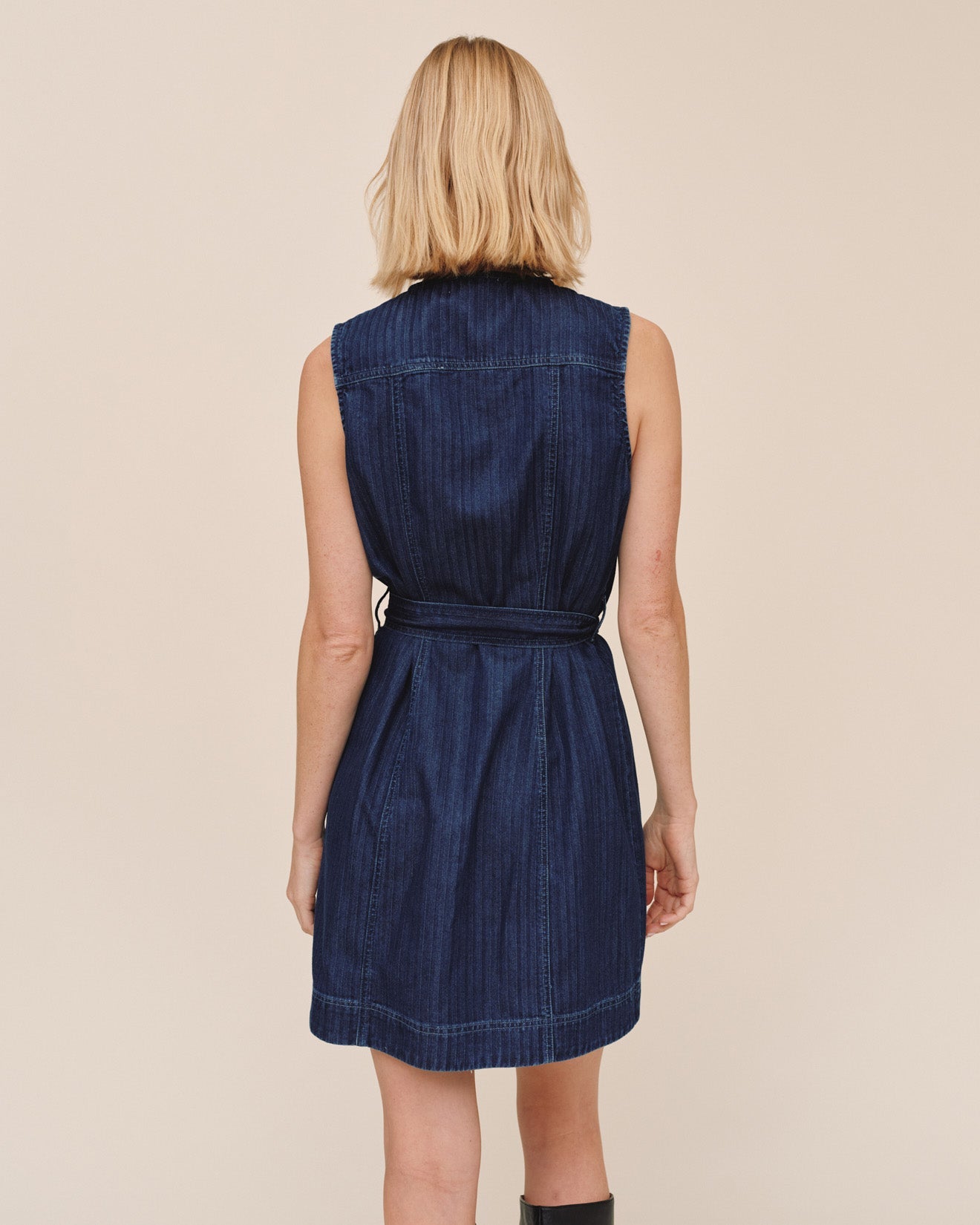 Bella DahlSleeveless Seamed Shirt Dress - Herringbone WashDresses