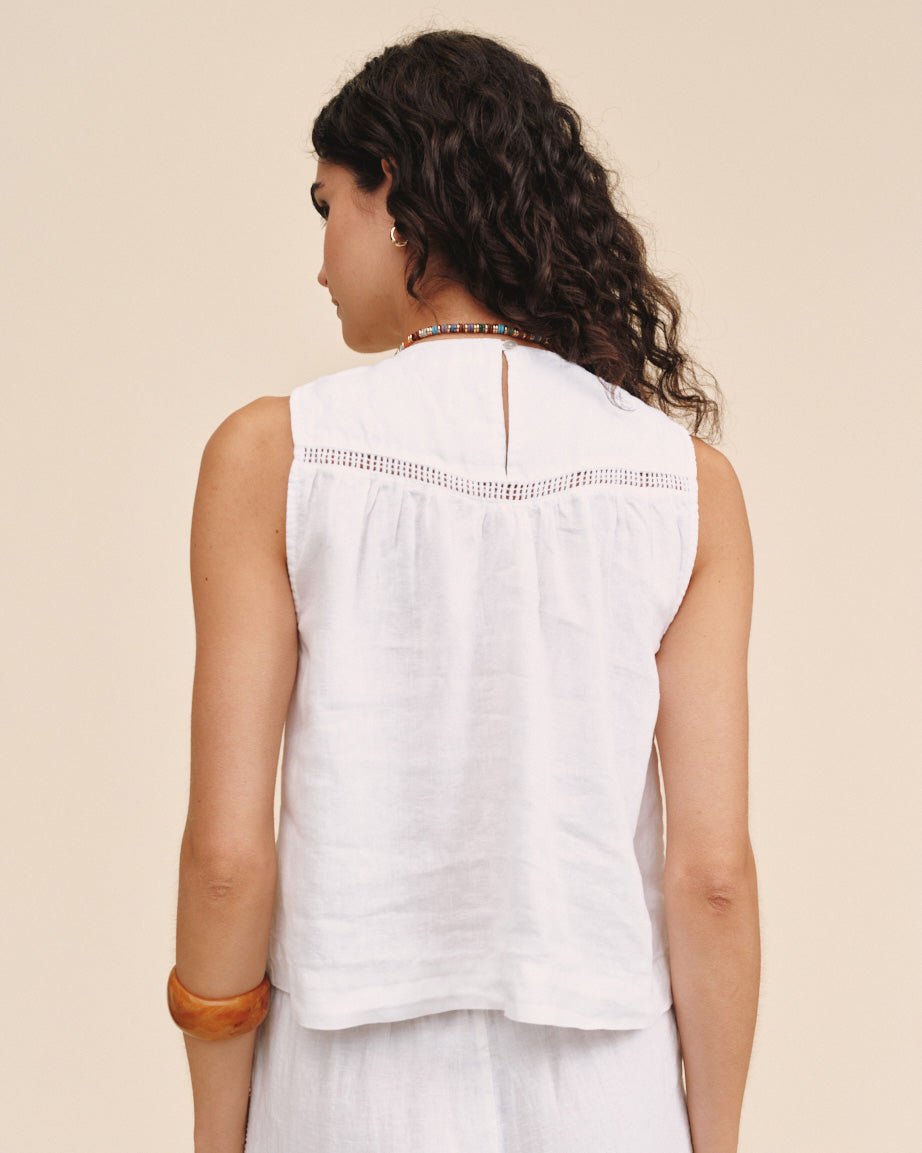 Bella DahlSleeveless Trimmed Yoke Seam Top - WhiteTops