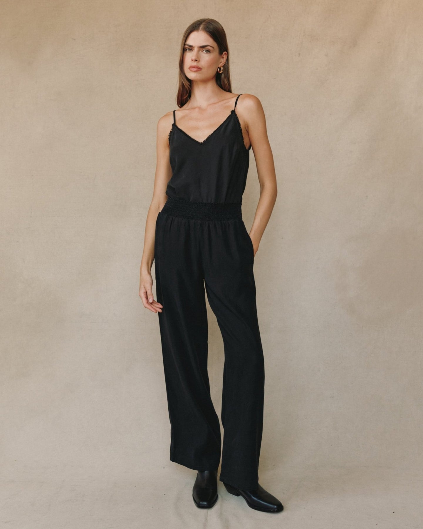 Bella DahlSmocked Waist Wide Leg - Vintage BlackPants