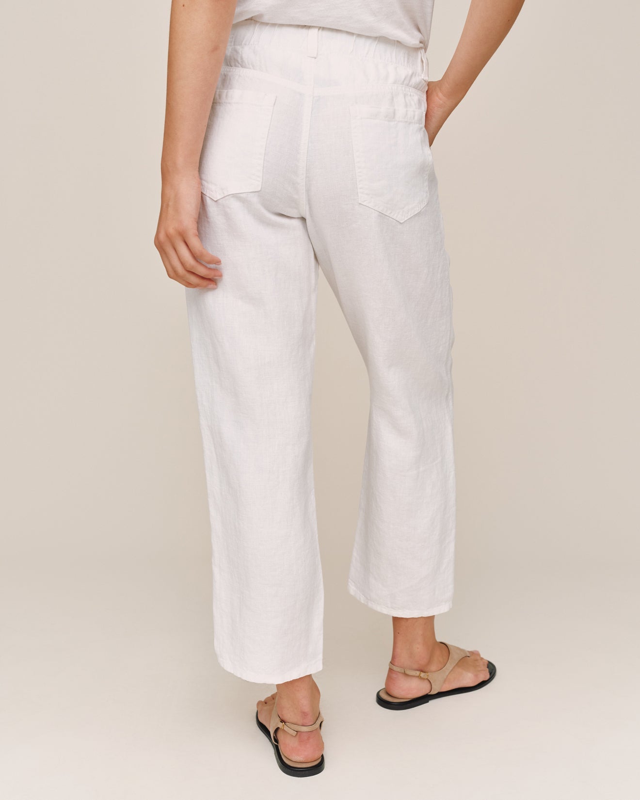 Soft Barrel Zip Front - White – Bella Dahl