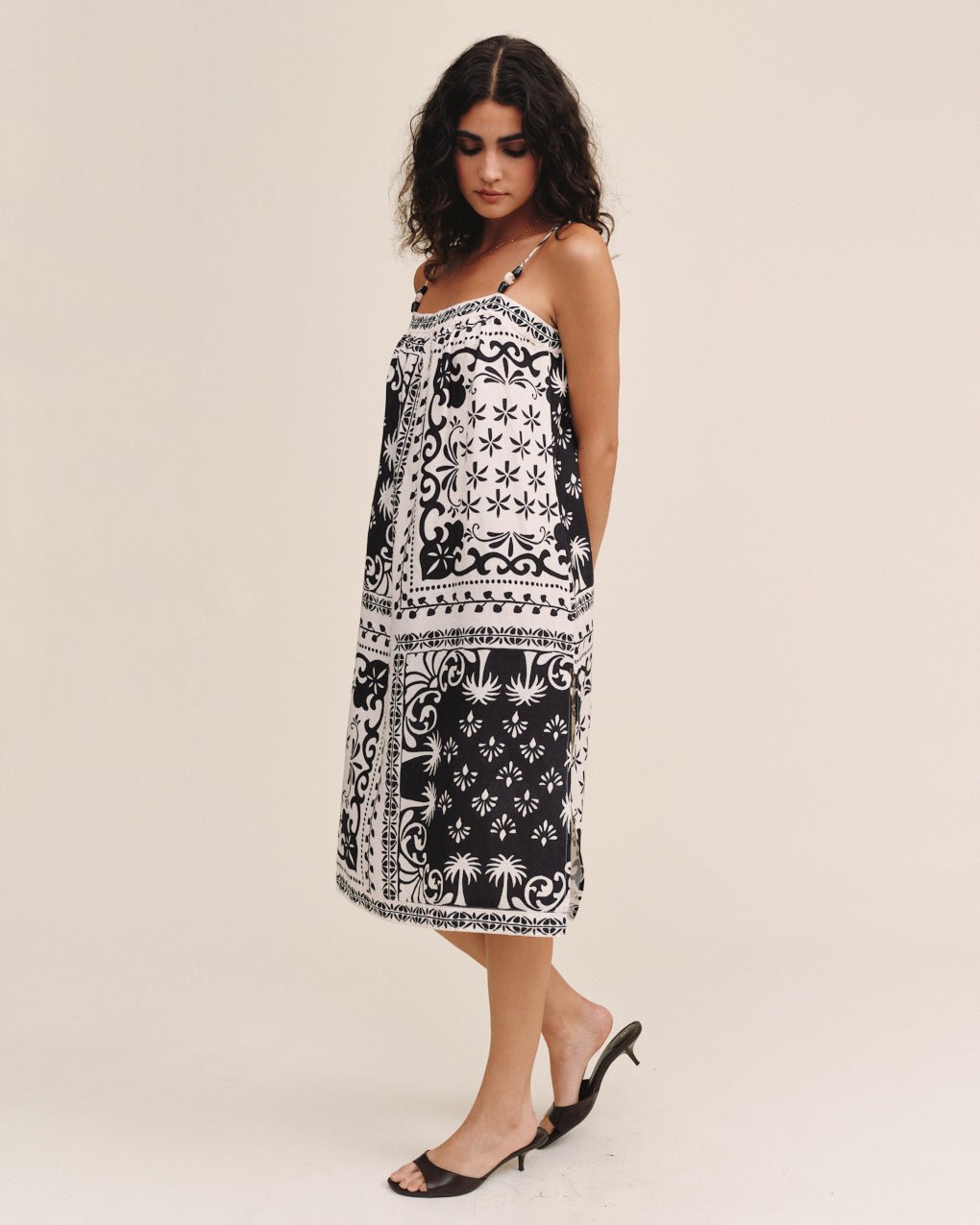Bella DahlSpaghetti Strap Midi Dress - Tropical Bandana PrintDresses