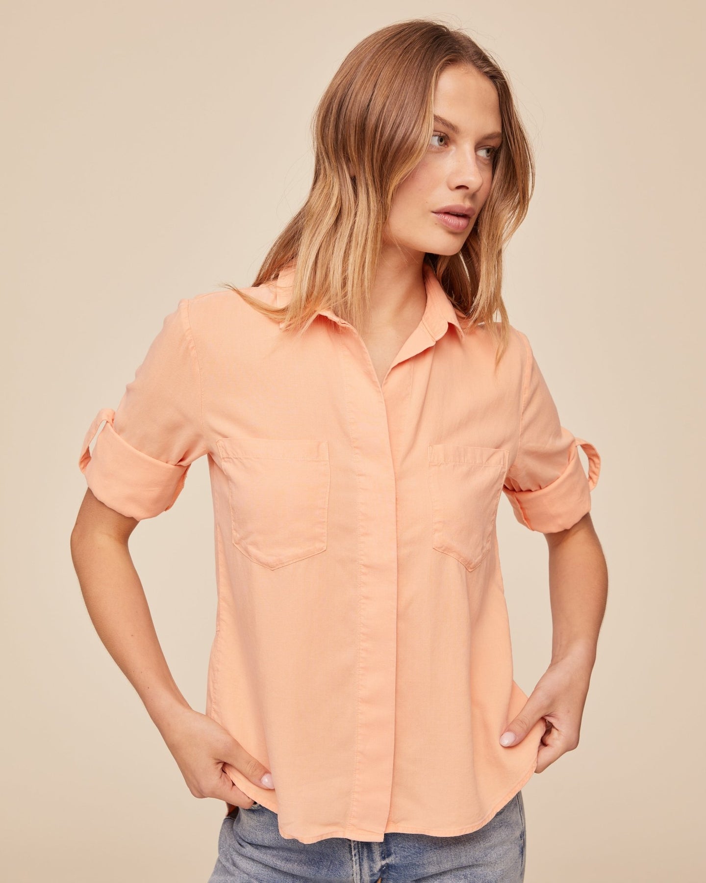 Bella DahlSplit Back Button Down - Golden BlushTops