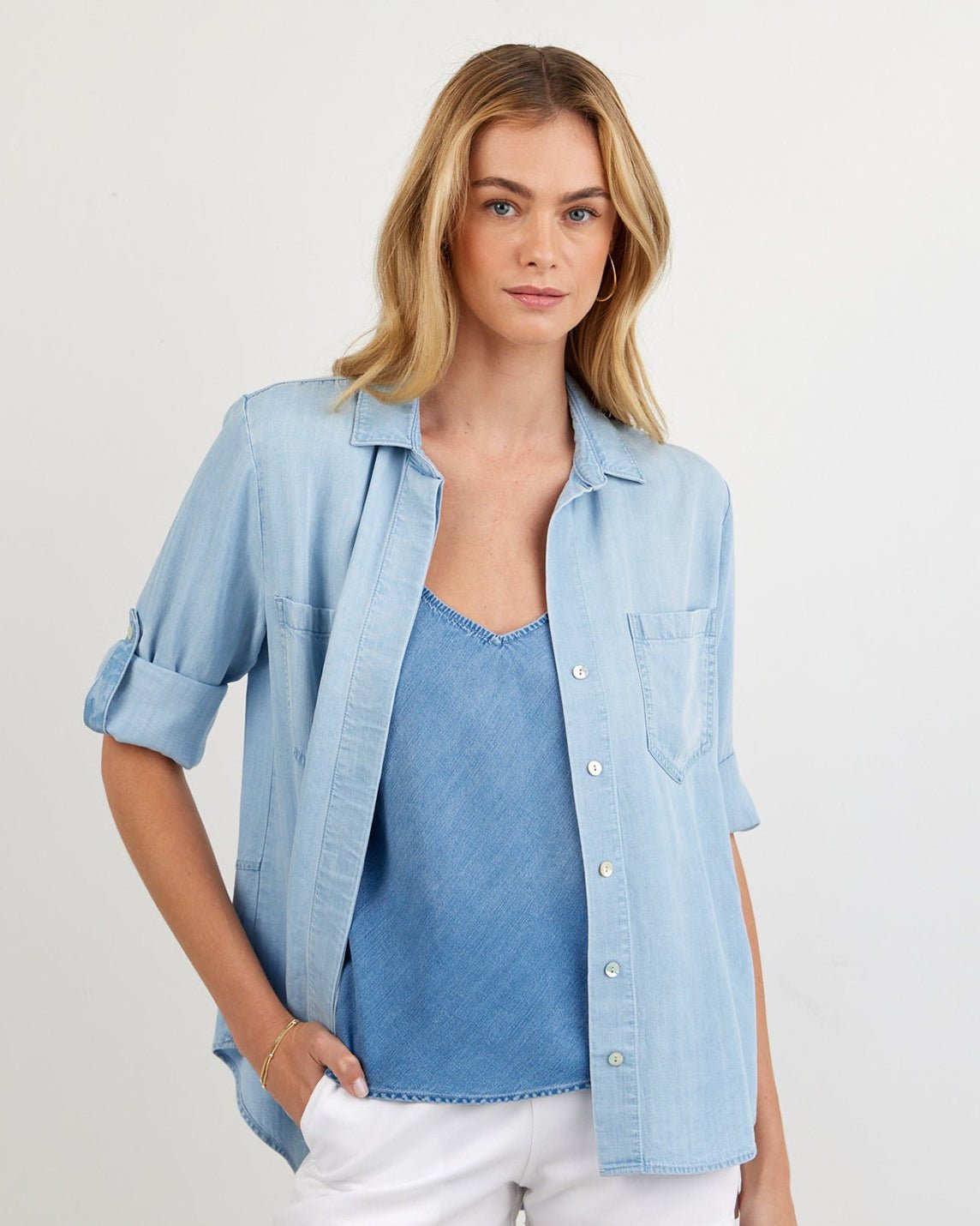Bella DahlSplit Back Button Down - Light Sunspray WashTops