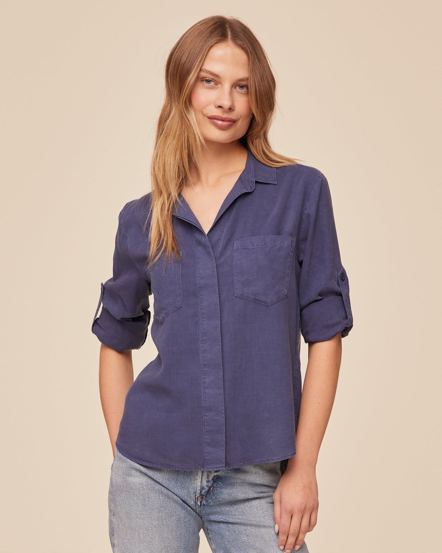 Bella DahlSplit Back Button Down - Midnight SurfTops