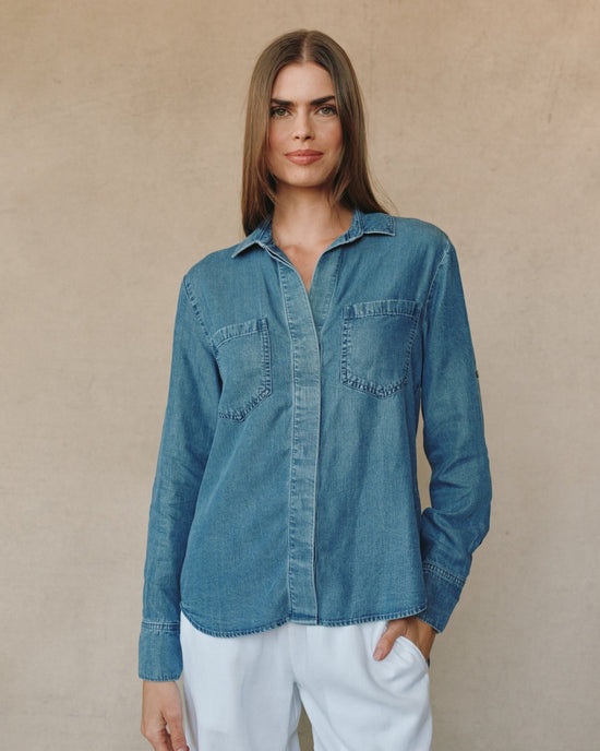 Bella Dahl Split Back Button Down - Skyline Spray Wash