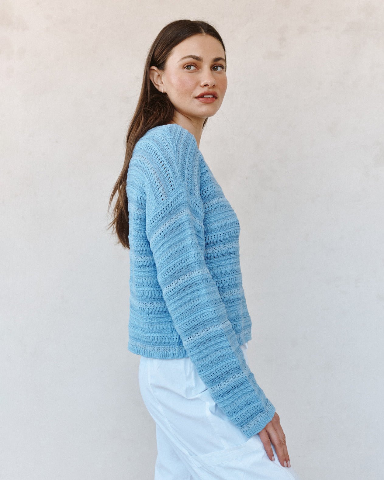 Bella DahlTextured Crew Neck Sweater - Sea Breeze BlueSweaters