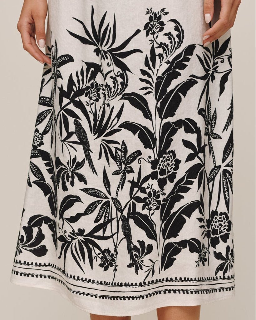 Bella DahlTie Strap Maxi Dress - Botanic Border PrintDresses