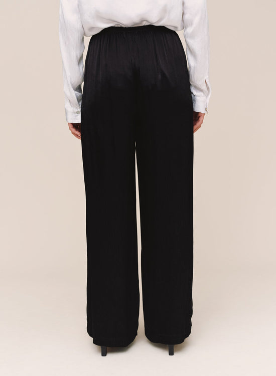 Bella Dahl Tripled Pleated Wide Leg - Black View 2