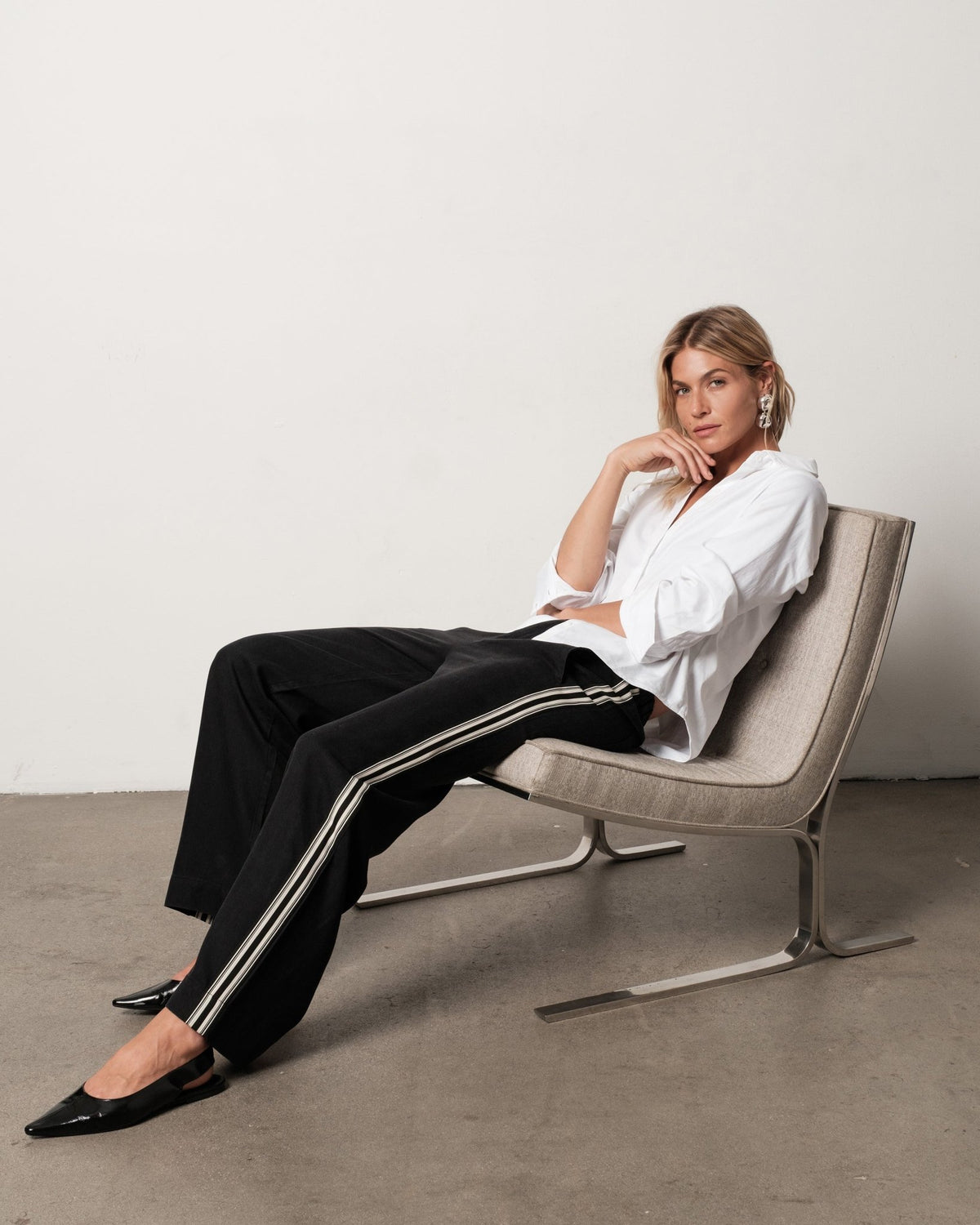 Bella DahlTrouser Jean With Side Stripe - Vintage Black WashPants