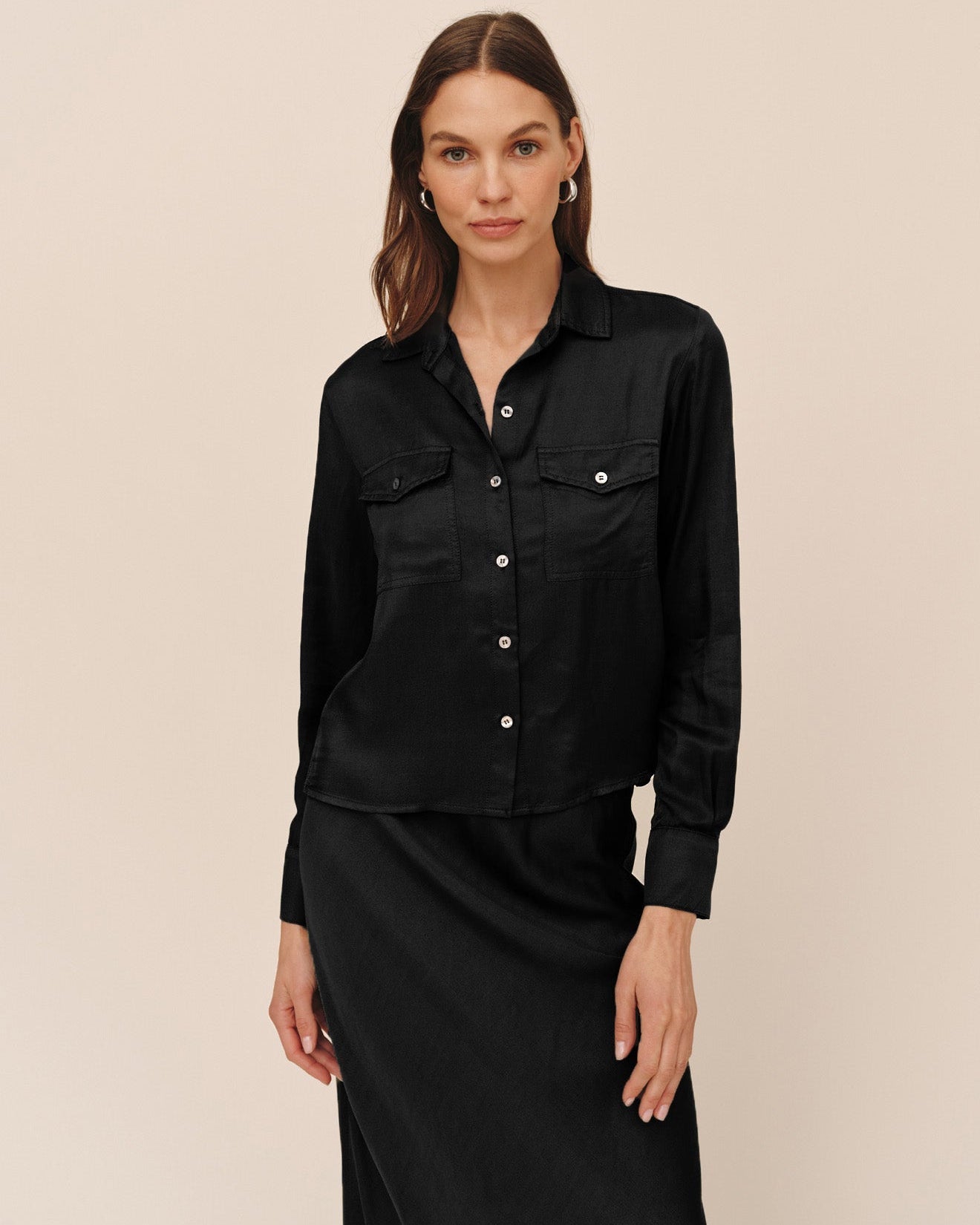 Bella DahlUtility Crop Button Down - BlackTops