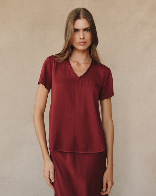 Bella Dahl V Neck Tee - Deep Plum View 2