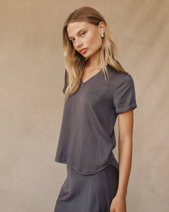 Bella Dahl V Neck Tee - Galaxy Smoke