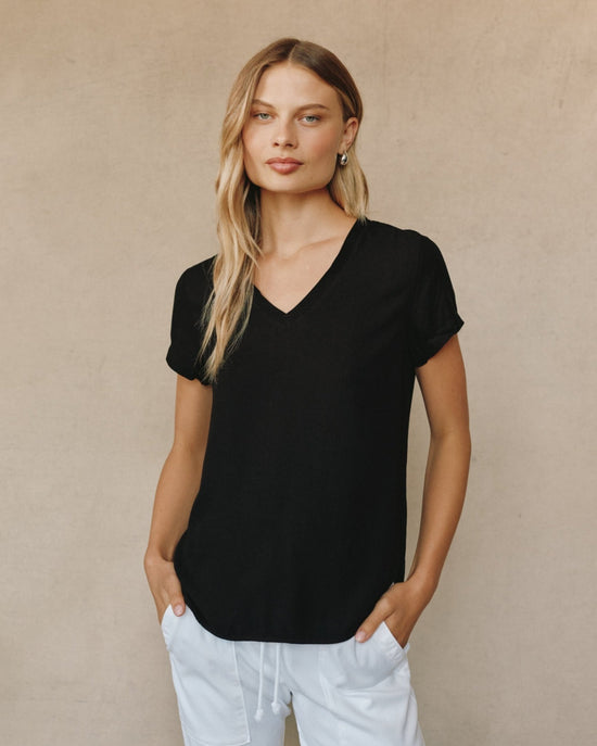 Bella Dahl Classic V Neck Tee - Vintage Black