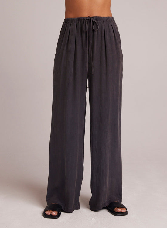 Bella DahlEasy Pleated Wide Leg Pant - Slate CharcoalBottoms