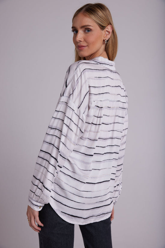 Bella DahlLong Sleeve High Low Hem Shirt - Frosted Stripes PrintTops