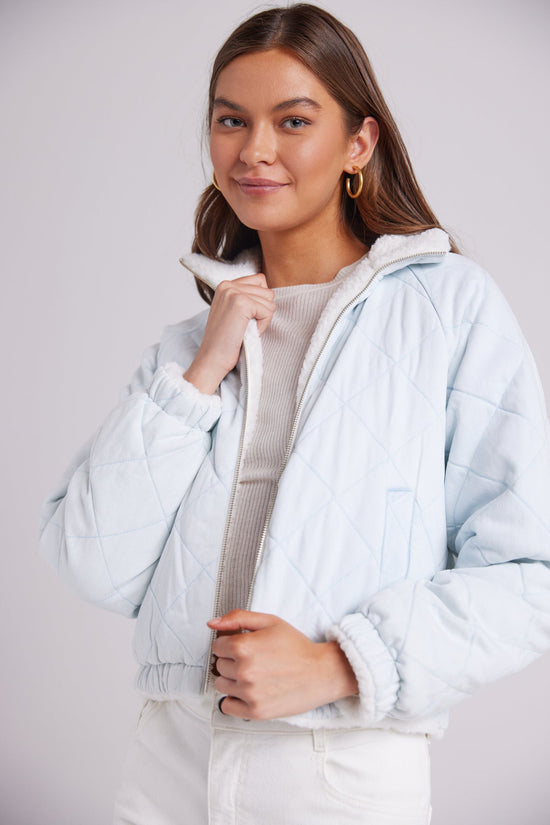 Bella DahlSkye Reversible Quilted Jacket - Vintage Frost WashSweaters & Jackets