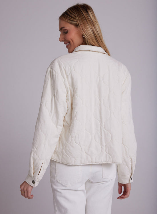 Bella DahlTwo Pocket Cropped Quilted Jacket - Winter WhiteSweaters & Jackets